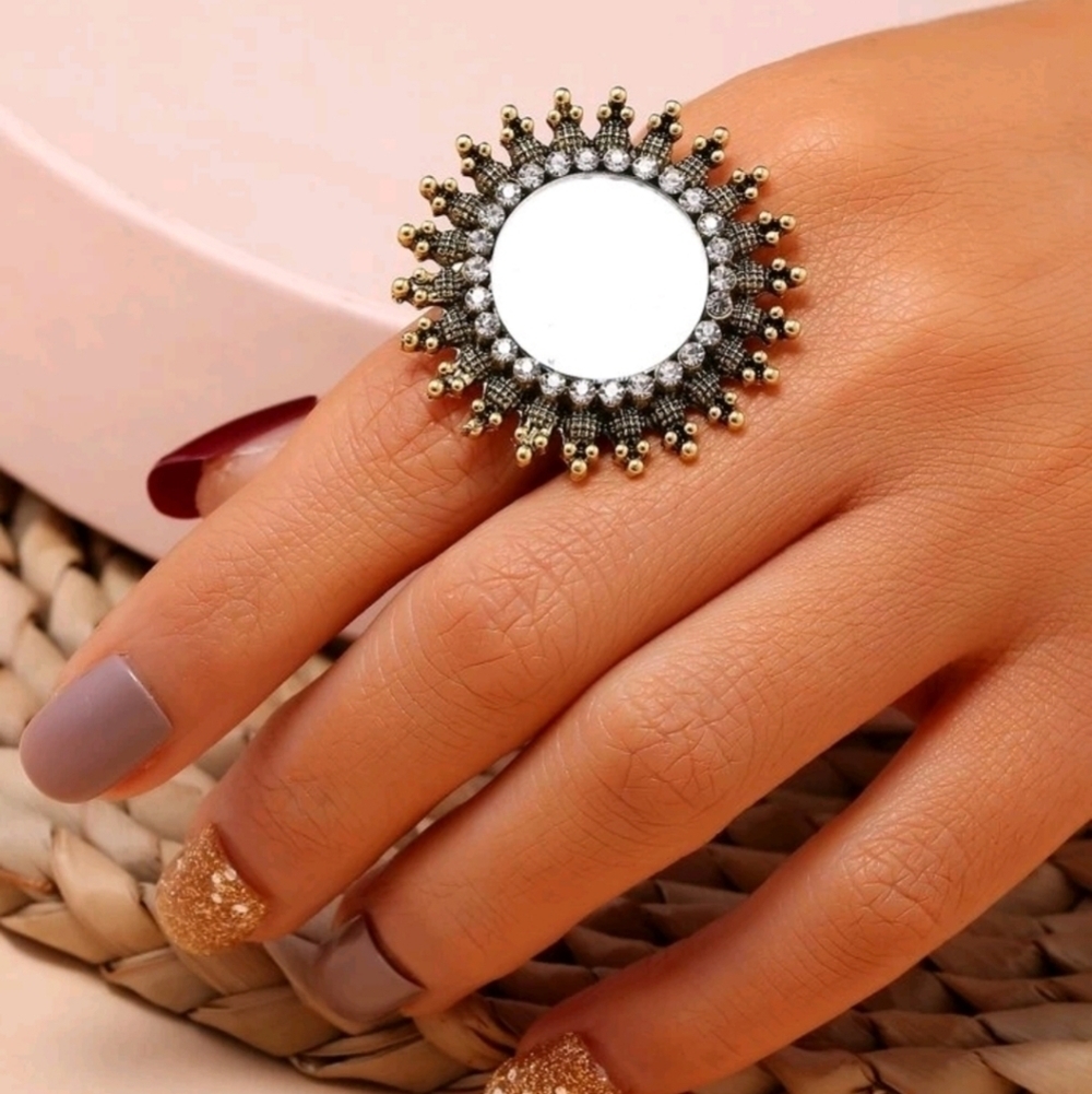 Sun-Ray Rhinestone Mirror Ring - Gold, Clear